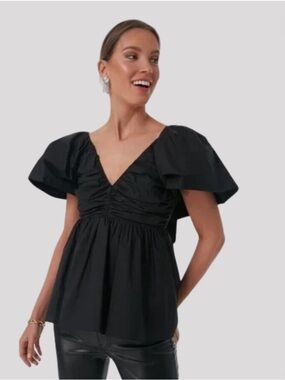Tuckernuck Margaux Black Flutter Sleeve Blouse, Medium